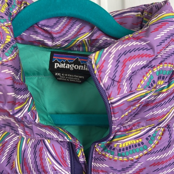 Beautiful Patagonia puffer coat. Girls XXL. Size 16 - Picture 2 of 3